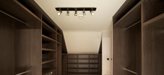 Light or Dark Coloured Cabinetry